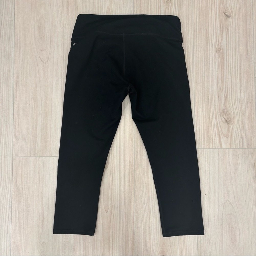 Fabletics Cropped Leggings - Solid Black Color In… - image 2